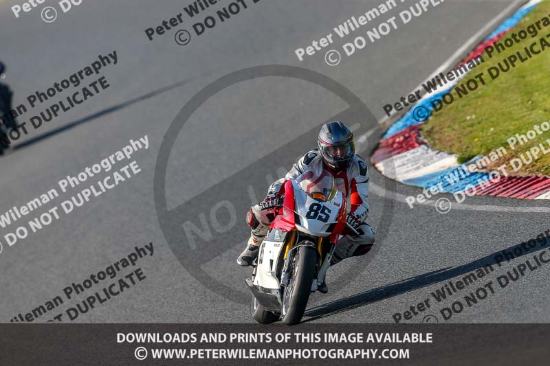 PJ Motorsport Photography 2018;enduro digital images;event digital images;eventdigitalimages;mallory park;mallory park photographs;mallory park trackday;mallory park trackday photographs;no limits trackdays;peter wileman photography;racing digital images;trackday digital images;trackday photos